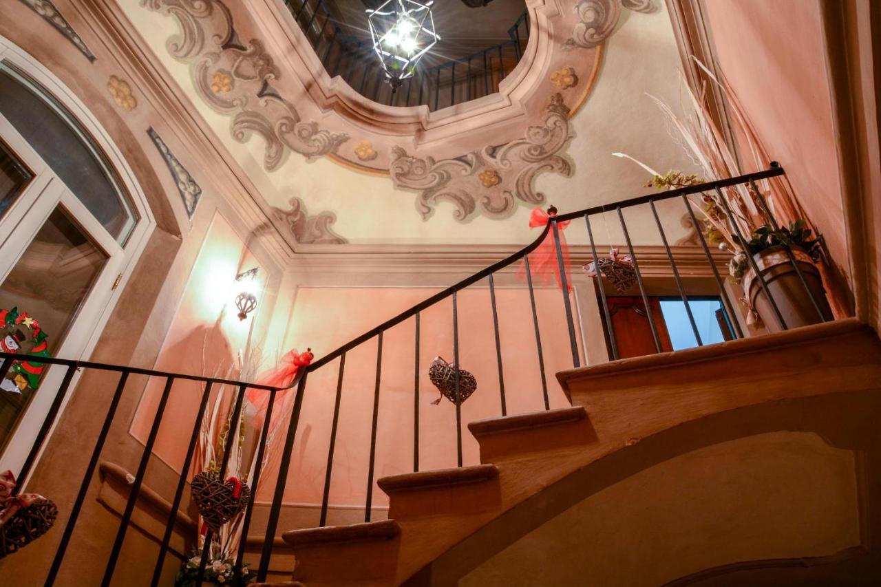 Locanda Al Portone Скандиано Екстериор снимка