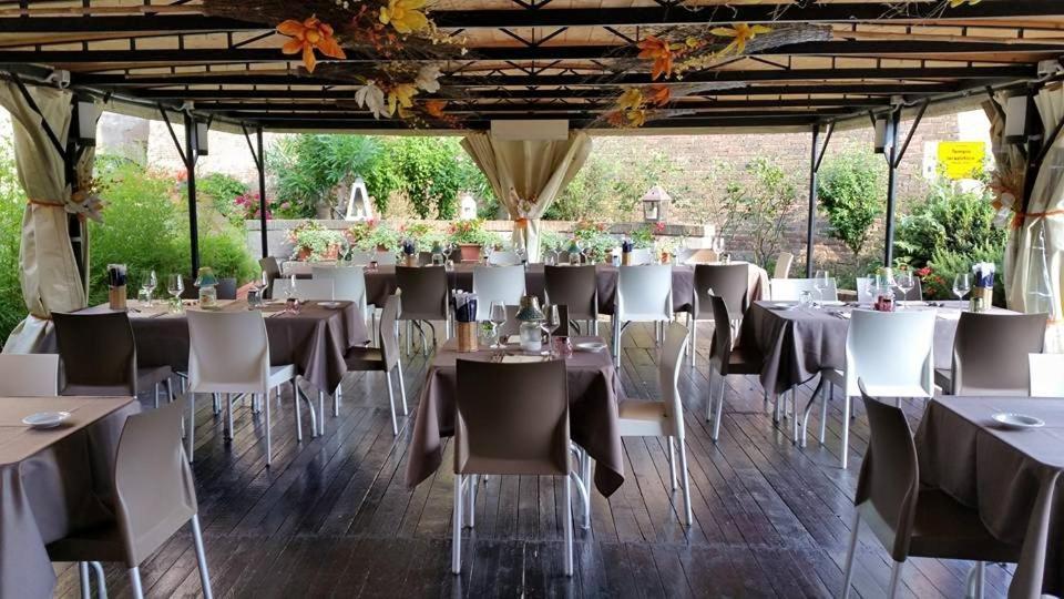 Locanda Al Portone Скандиано Екстериор снимка