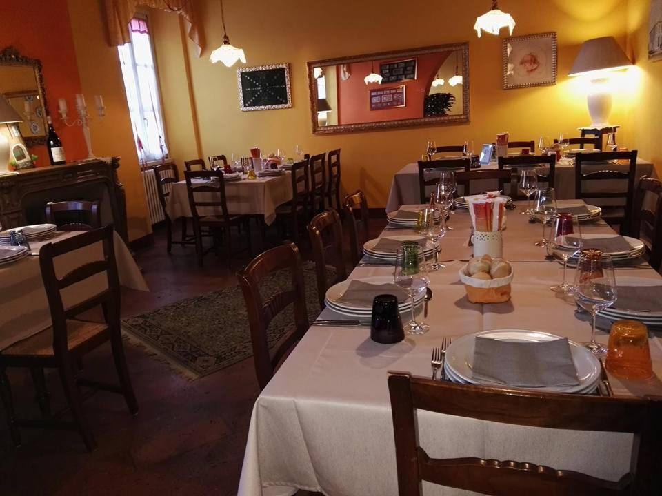 Locanda Al Portone Скандиано Екстериор снимка