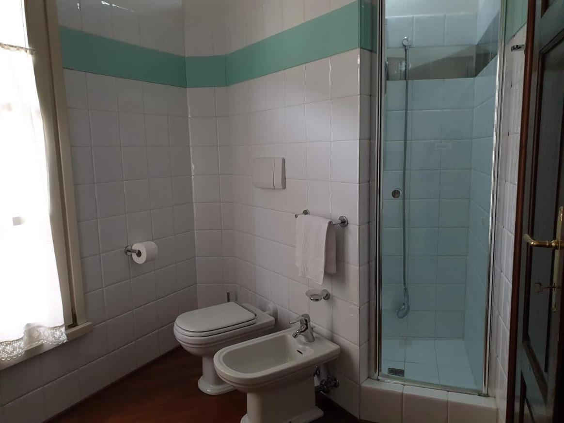 Locanda Al Portone Скандиано Екстериор снимка